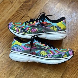 Brooks Ghost 15 Women’s 9M Limited Edition Pride
